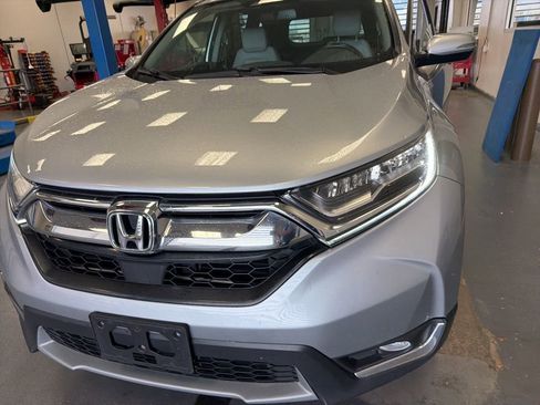 Used 2018 Honda CR-V Touring image 4