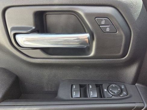 Used 2025 Chevrolet Silverado 1500 Custom Trail Boss image 31