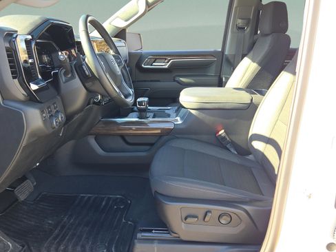 Used 2024 Chevrolet Silverado 1500 RST w/ Max Trailering Package image 12