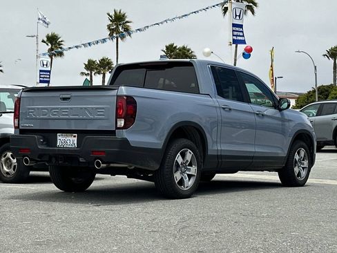 Used 2025 Honda Ridgeline RTL image 3