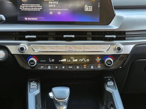 Used 2023 Kia Telluride S AWD/4WD image 25