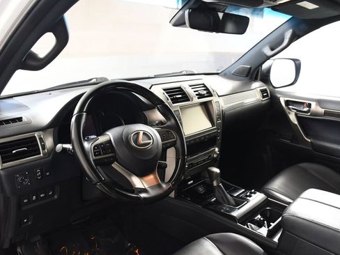 Used 2021 Lexus GX 460 Premium w/ Premium Package image 12