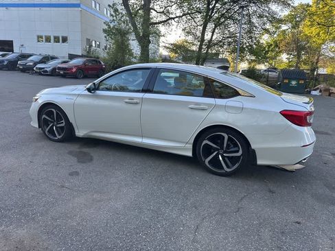 Used 2022 Honda Accord Sport image 25
