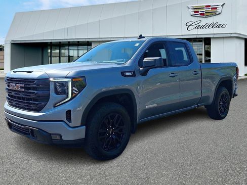 Used 2025 GMC Sierra 1500 Elevation AWD/4WD image 3