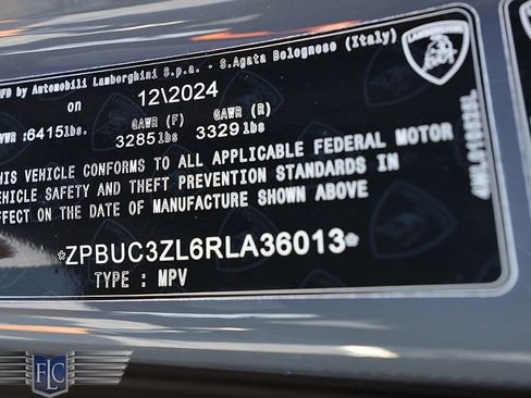 Used 2024 Lamborghini Urus Performante AWD/4WD image 46