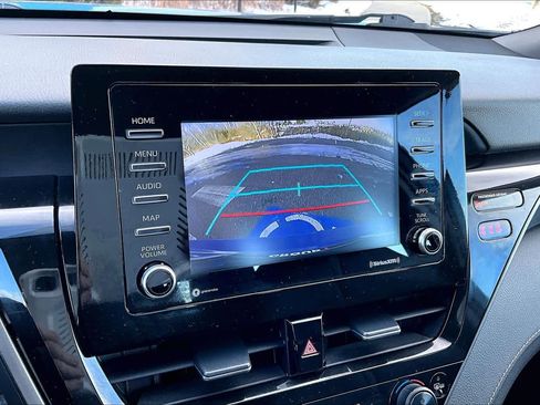 Used 2024 Toyota Camry SE image 28