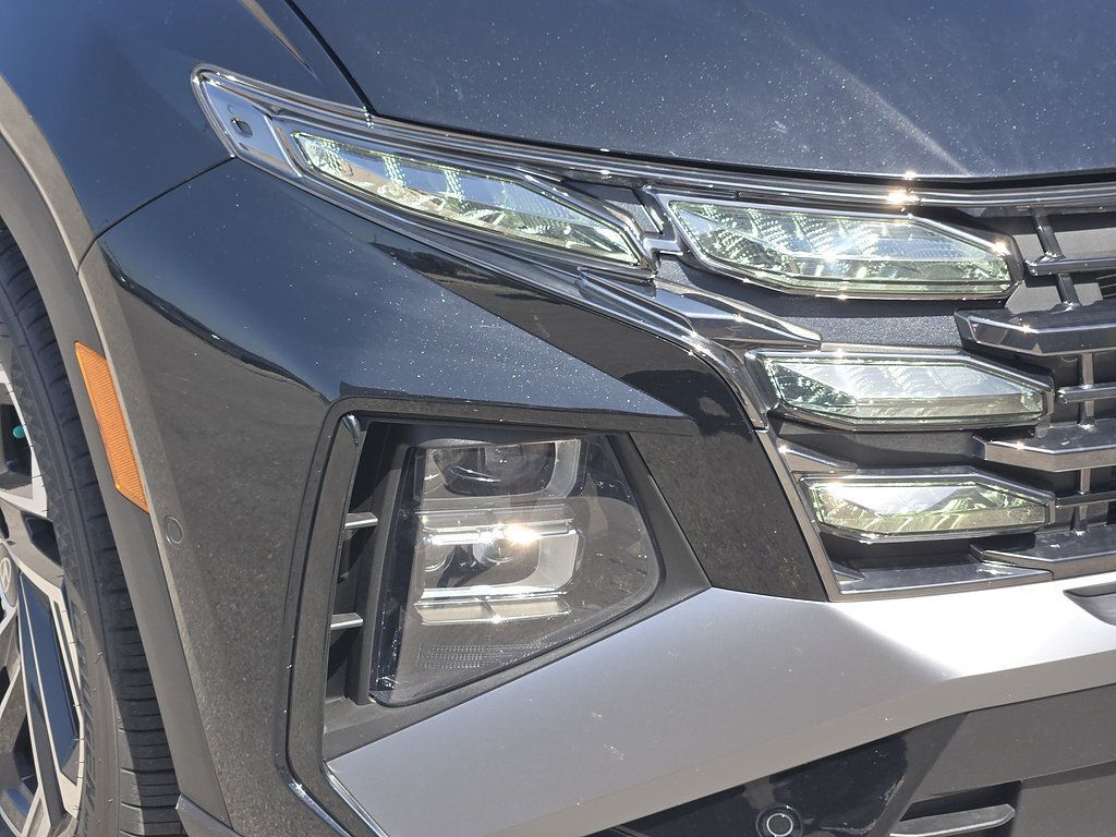 New 2026 Hyundai Tucson Limited FWD image 9