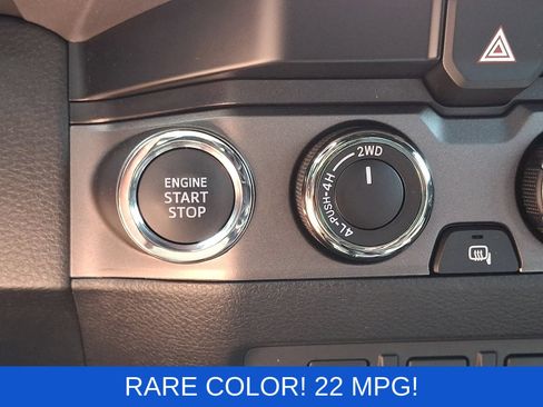 Used 2021 Toyota Tacoma TRD Off-Road w/ Technology Package AWD/4WD image 24