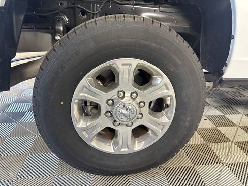 Used 2024 RAM 2500 Big Horn w/ Off Road Package AWD/4WD image 28