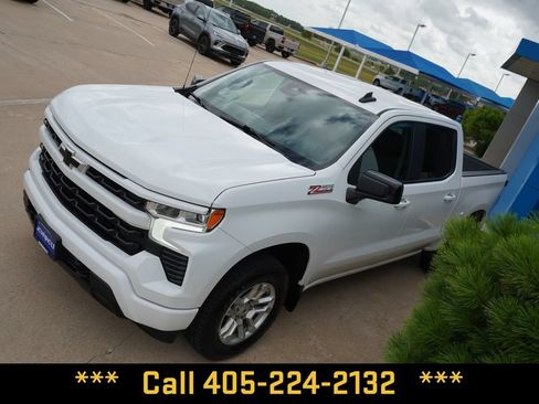 Used 2023 Chevrolet Silverado 1500 RST w/ Convenience Package II AWD/4WD image 12