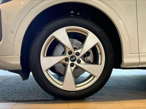 Certified 2025 Audi Q5 Premium w/ Premium Plus AWD/4WD image 10