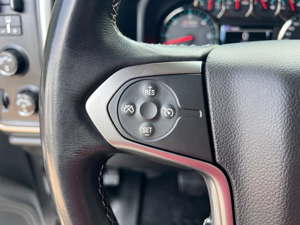 Used 2018 Chevrolet Silverado 1500 LT w/ All Star Edition AWD/4WD image 36