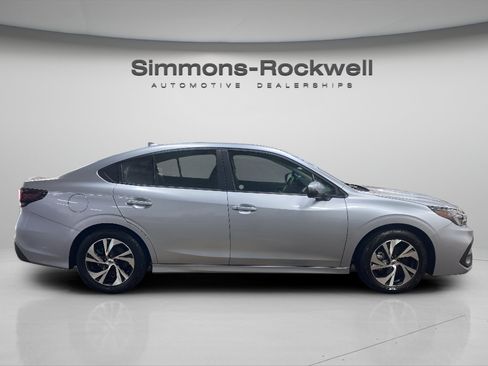Used 2025 Subaru Legacy Premium AWD/4WD image 6