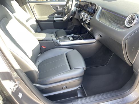 Certified 2025 Mercedes-Benz GLA 250 image 47