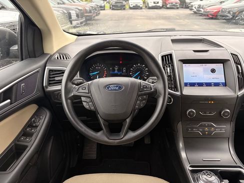 Used 2020 Ford Edge SE FWD image 13