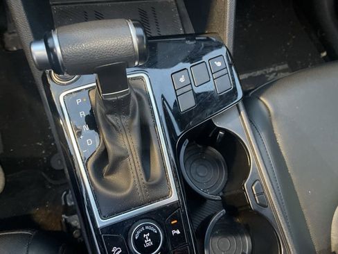 Used 2024 Kia Sportage X-Line w/ X-Line Premium Package image 9