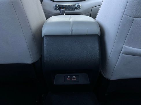 Used 2025 Nissan Altima 2.5 SV image 13