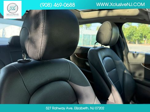 Used 2017 Mercedes-Benz C 300 4MATIC Sedan image 25