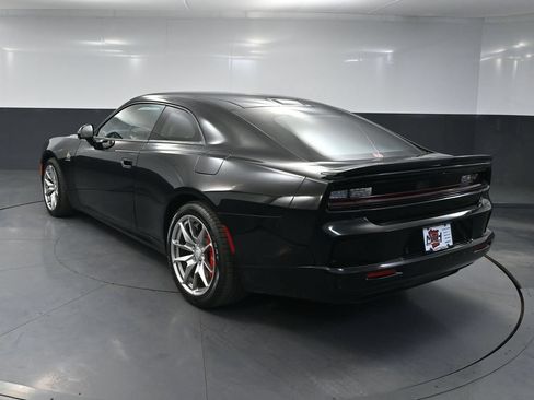 Used 2024 Dodge Charger Daytona Scat Pack w/ Plus Group AWD/4WD image 9