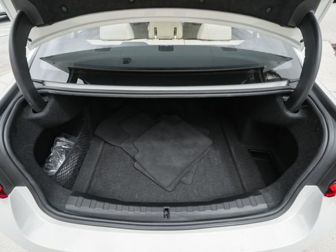 Used 2025 BMW 330i Sedan image 43