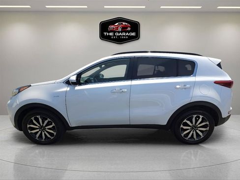 Used 2018 Kia Sportage EX w/ EX Technology Package AWD/4WD image 3