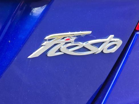 Used 2015 Ford Fiesta Titanium FWD image 6