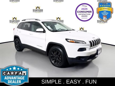 Used 2016 Jeep Cherokee Latitude w/ Comfort/Convenience Group AWD/4WD image 1