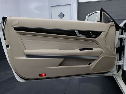 Used 2017 Mercedes-Benz E 400 Cabriolet image 7