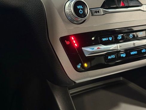 Certified 2023 Ford Explorer XLT w/ Equipment Group 202A image 29