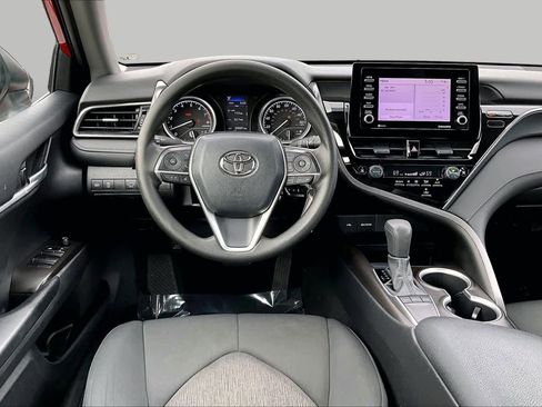 Used 2023 Toyota Camry LE FWD image 6