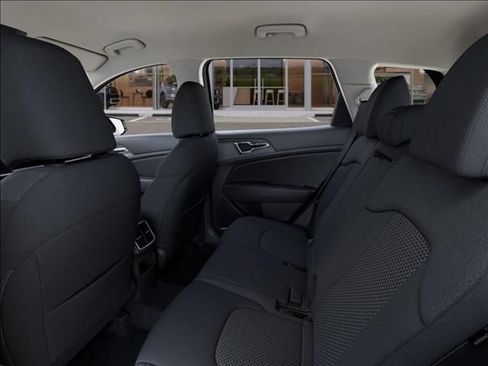 New 2027 Kia Sportage S FWD image 18