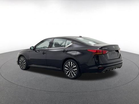 Used 2026 Nissan Altima 2.5 SV FWD image 6