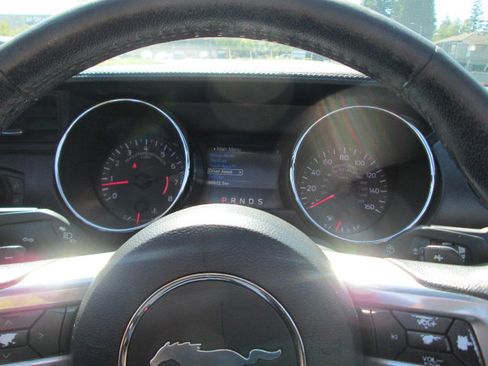 Used 2015 Ford Mustang Premium RWD image 15