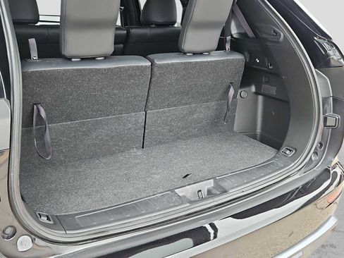Used 2025 Mitsubishi Outlander SE image 23