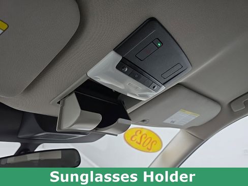 Used 2023 Nissan Pathfinder SV w/ Black Appearance Package image 39