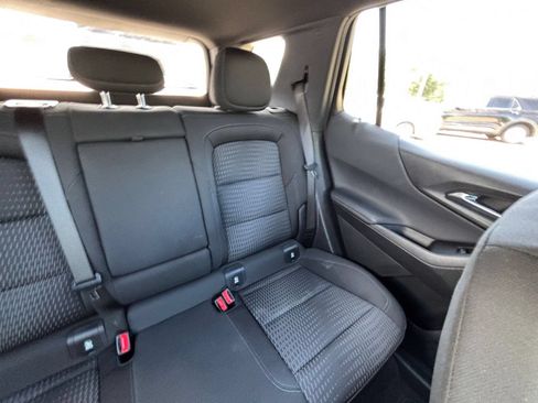 Used 2025 Chevrolet Equinox LT FWD image 38