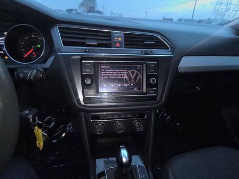 Used 2018 Volkswagen Tiguan S w/ 3rd Row Seat Package image 16