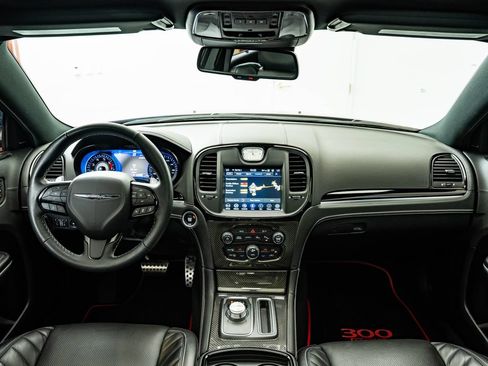 Used 2023 Chrysler 300 C RWD image 32