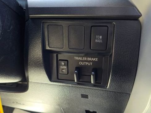 Used 2020 Toyota Tundra SR5 image 24