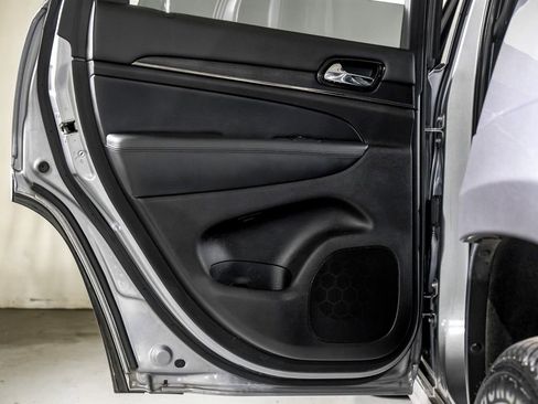 Used 2020 Jeep Grand Cherokee High Altitude image 35