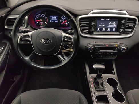 Used 2019 Kia Sorento S image 22