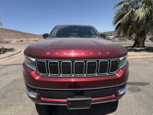 Used 2024 Jeep Wagoneer Series III AWD/4WD image 8