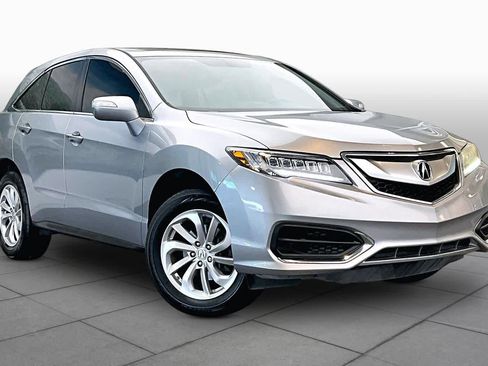 Used 2017 Acura RDX w/ Tech & AcuraWatch Plus Pack FWD image 2