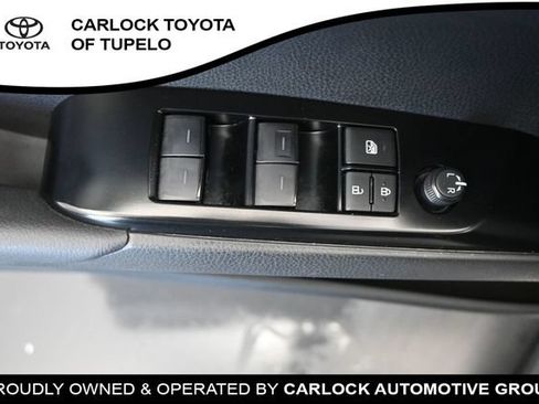 Used 2025 Toyota Camry SE w/ Convenience Package FWD image 25