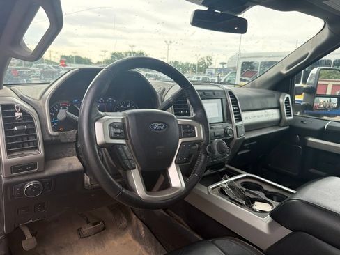 Used 2020 Ford F350 Lariat w/ Lariat Ultimate Package AWD/4WD image 10