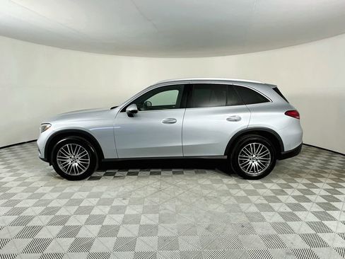 Used 2026 Mercedes-Benz GLC 300 image 4