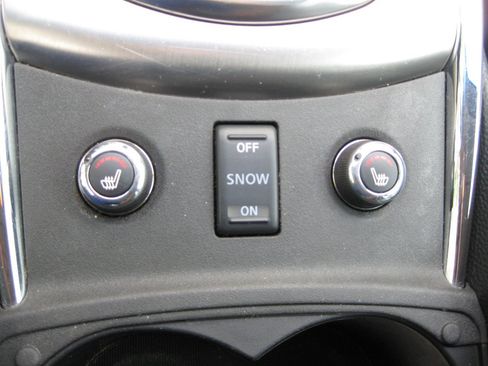 Used 2013 INFINITI G37 x Sedan w/ Premium Pkg AWD/4WD image 24