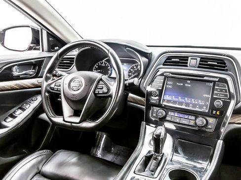 Used 2017 Nissan Maxima Platinum w/ Medallion Package FWD image 20