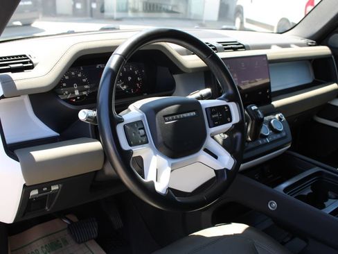 Used 2022 Land Rover Defender 110 S AWD/4WD image 29