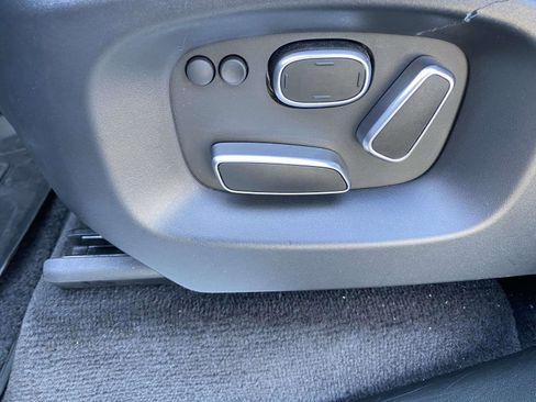 Used 2014 Land Rover Range Rover Sport HSE image 16